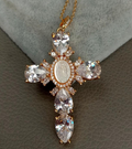 Lourdes - Colgante Cruz y Virgen María Dorado
